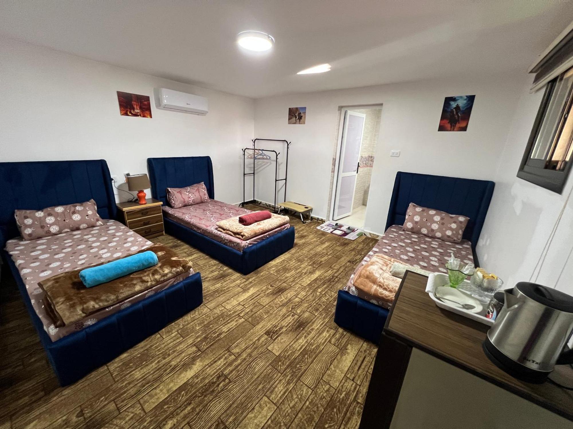 Petra Royal Ranch Bed & Breakfast Wadi Musa Exterior photo